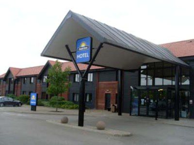 Days Inn Peterborough Exterior photo